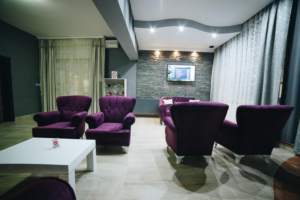 Garni Hotel Radovic Kragujevac Exterior photo